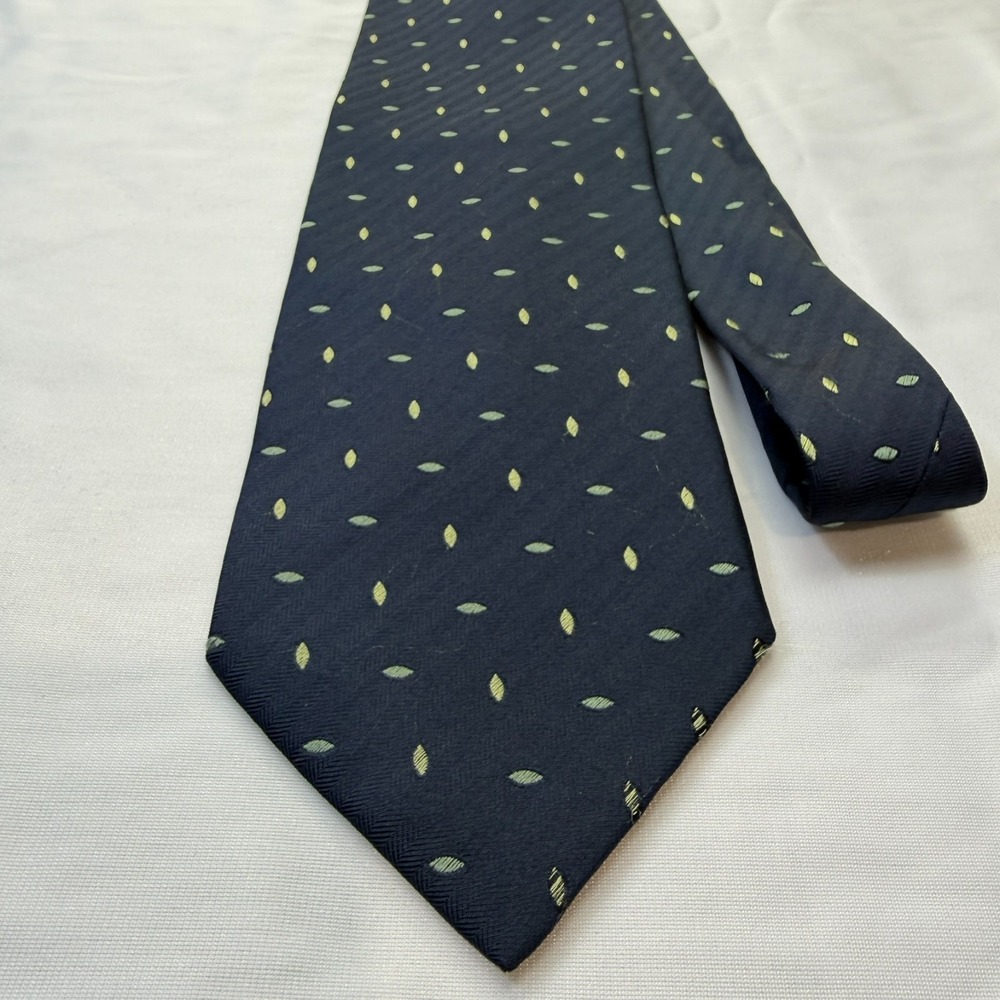 Armani Collezioni Neck Tie Navy Silk 59" Classic Leaf Herringbone Made in‎ Italy